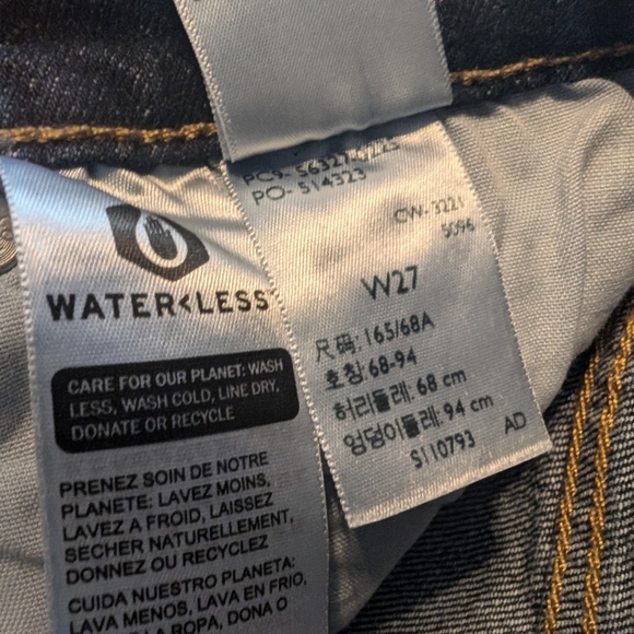 Levi's 501 shorts size 27 - Picture 3 of 3